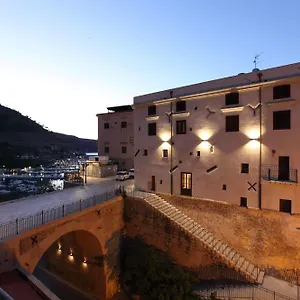 Sopra Le Mura 3*, Castellammare del Golfo Italien