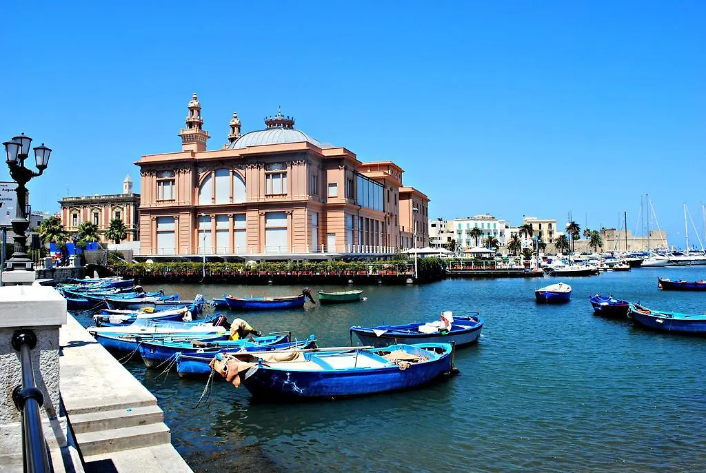 La Dimora Bed & Breakfast Bari 0*,